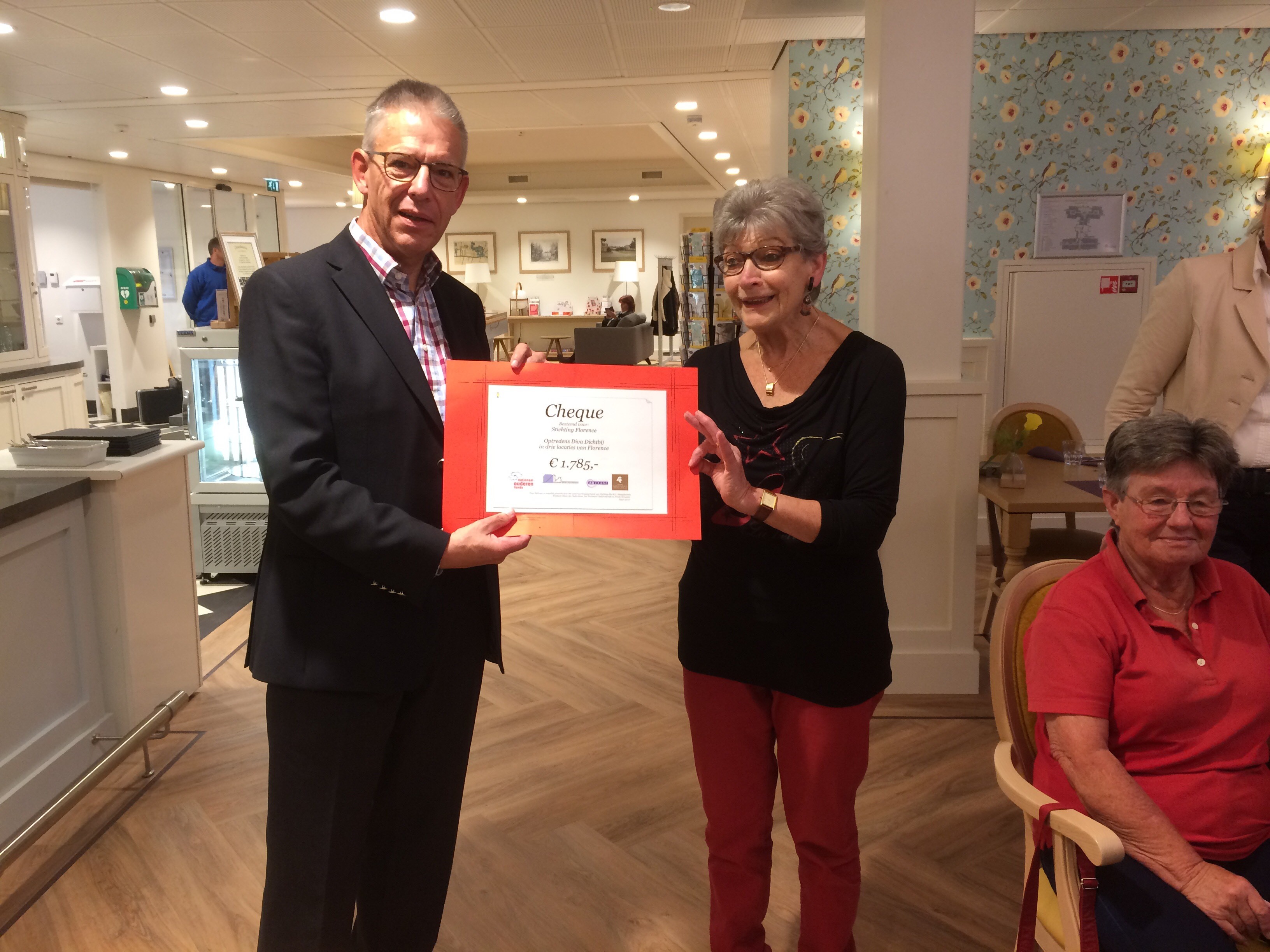 Florence Wenst krijgt donatie voor optredens Diva Dichtbij